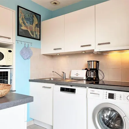 Apartment Appt Climatise 3 Pieces - 6 Pers - Terrasse, Parking A 200m De La - Fr-1-251-845 *